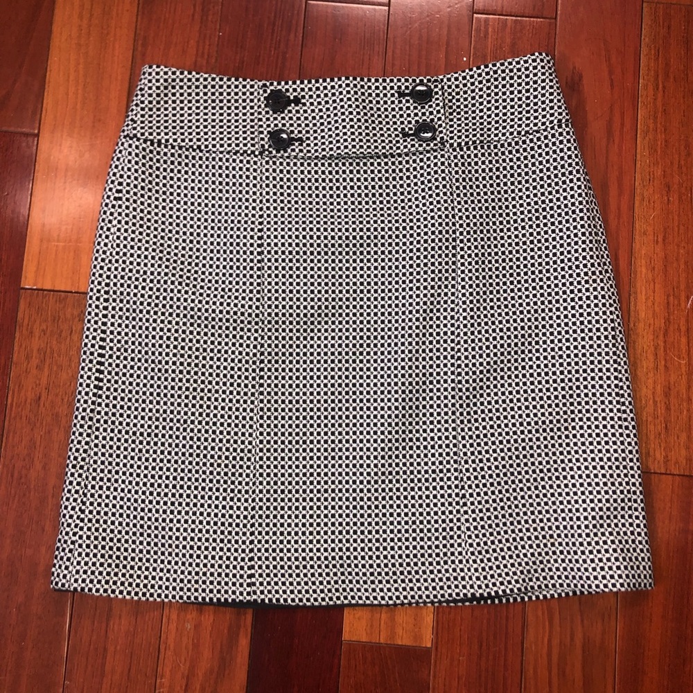Cute Ann Taylor mini skirt